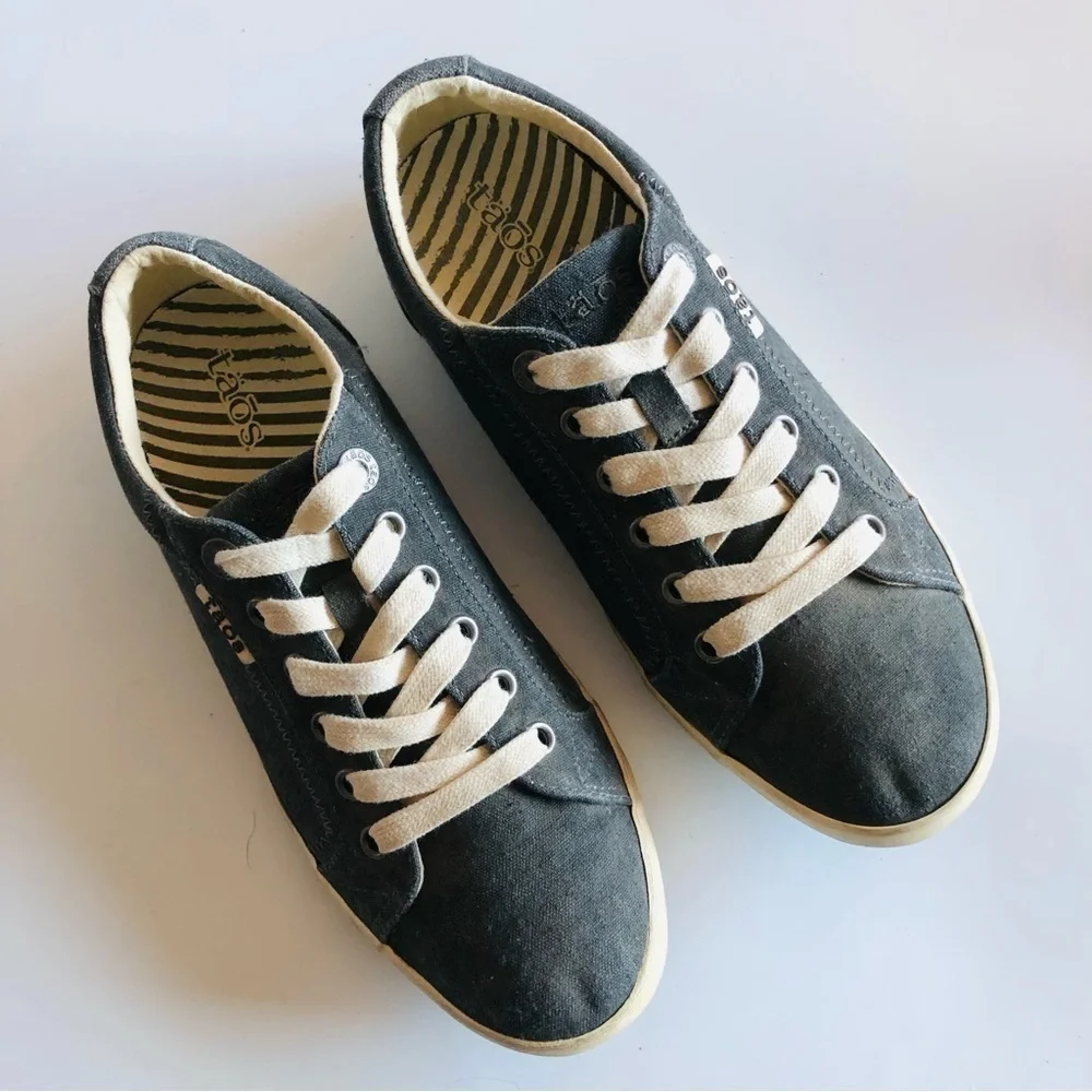 Taos Star Charcoal Gray Lace Up Sneakers